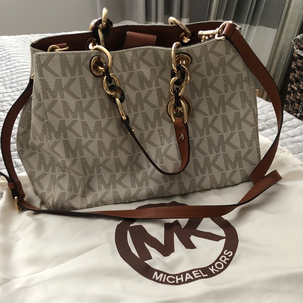 Micheal Kors Purse